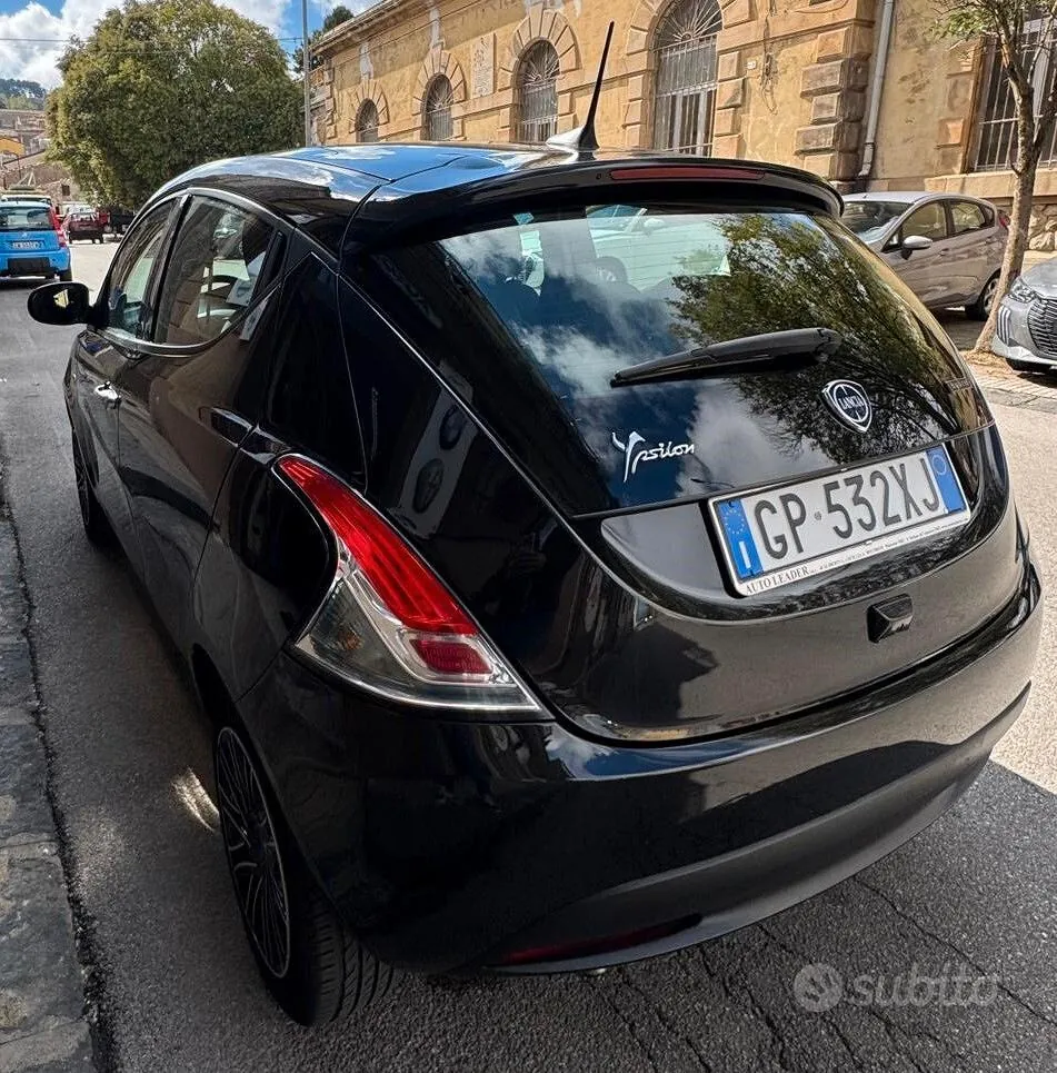 Lancia Ypsilon 2023 photo 5