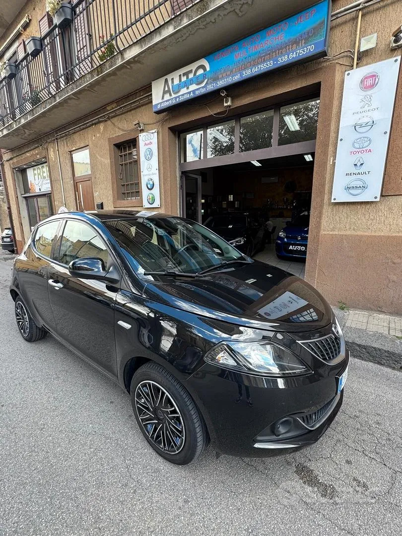 Lancia Ypsilon 2023 photo 4