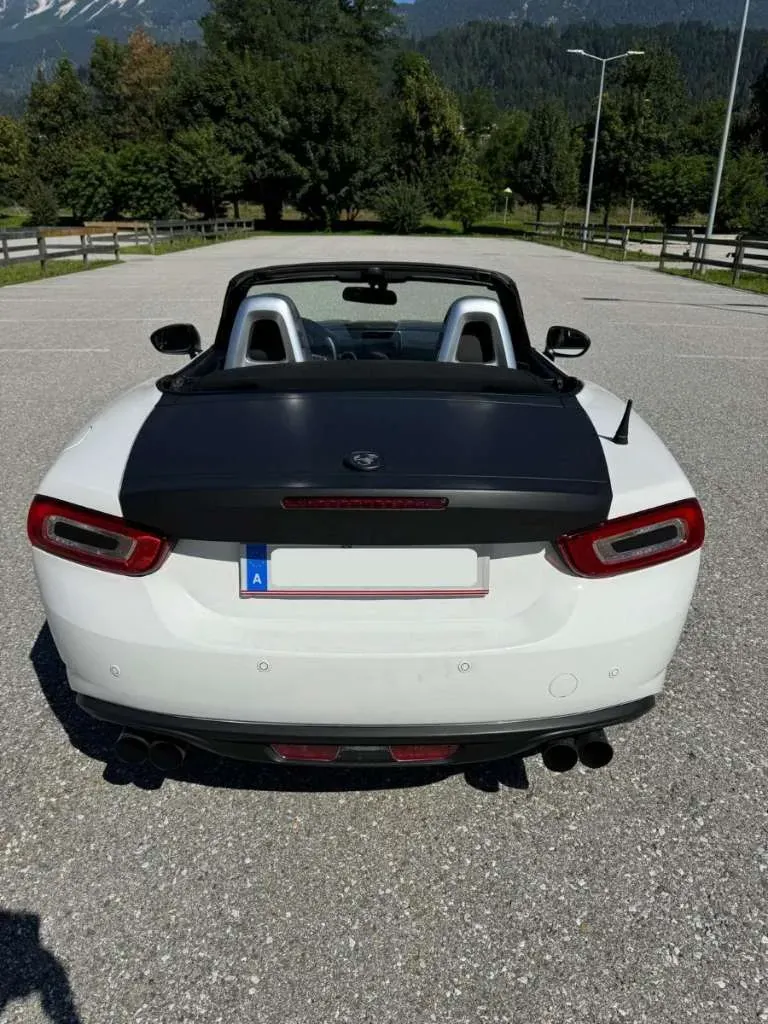 Fiat 124 Spider 2017 photo 3