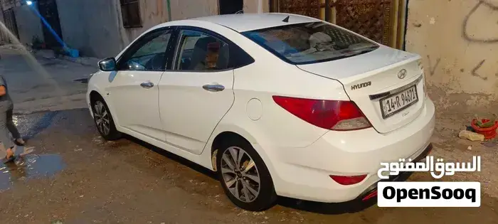 Hyundai Accent 2012 photo 2