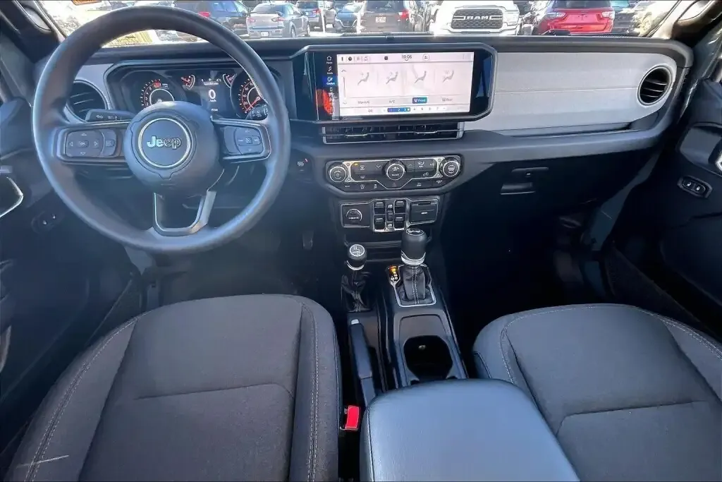 Jeep Wrangler 2026 photo 5