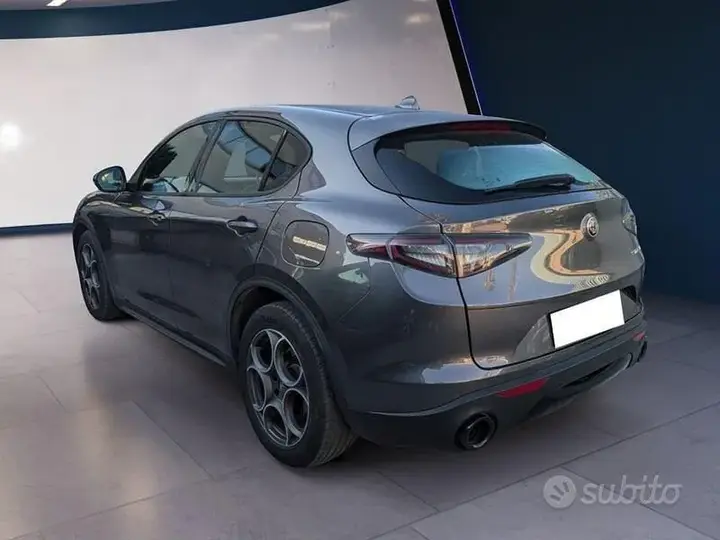 Alfa Romeo Stelvio 2023 photo 2