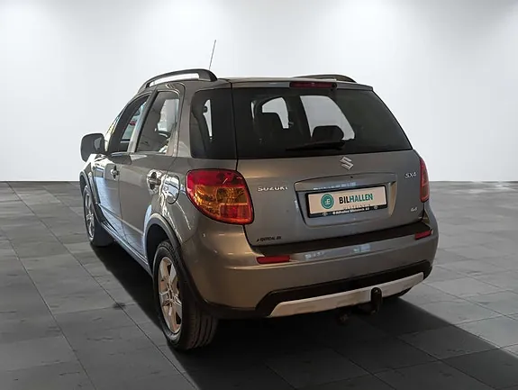 Suzuki Sx4 2011 photo 4