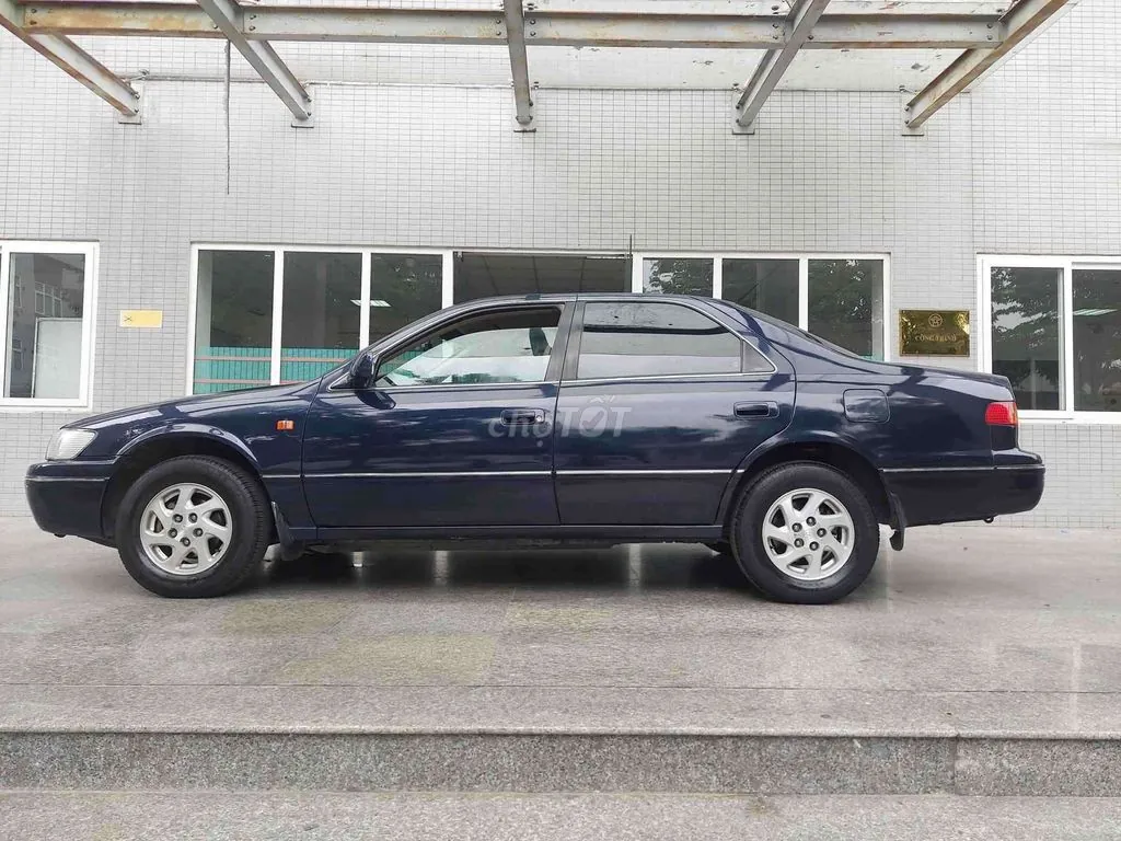 Toyota Camry 2001 photo 2