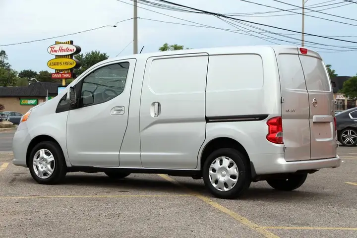 Nissan Nv200 2013 photo 4
