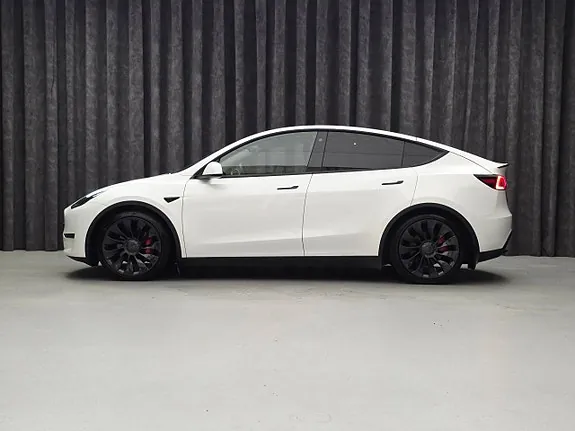 Tesla Model Y 2022 photo 4