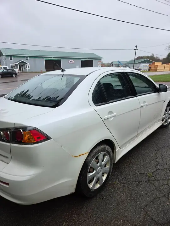 Mitsubishi Lancer 2017 photo 2