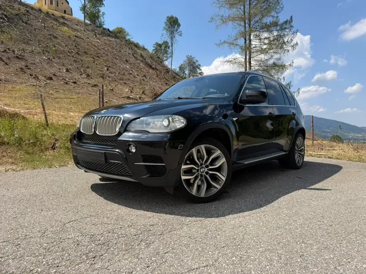 BMW X5 2013 photo 2