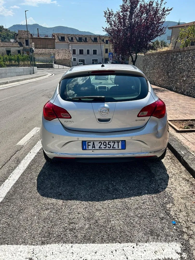 Opel Astra 2015 photo 3