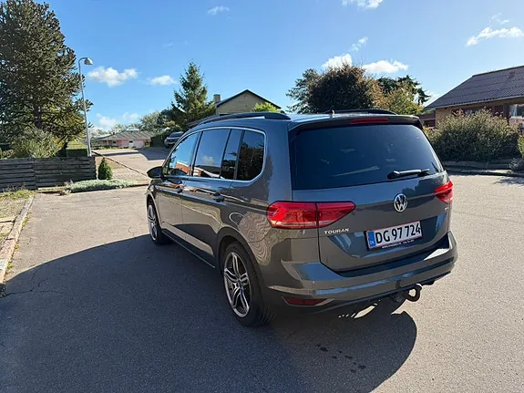 Volkswagen Touran 2017 photo 4