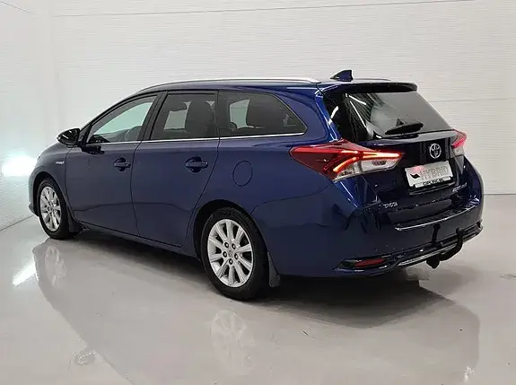 Toyota Auris 2016 photo 4