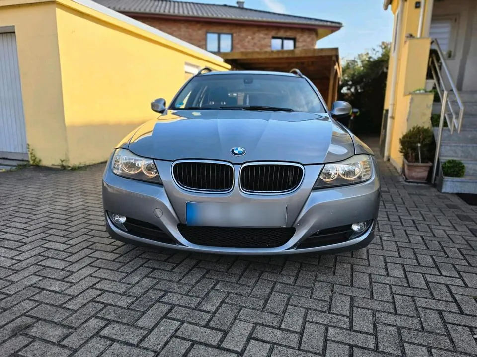 BMW 318I