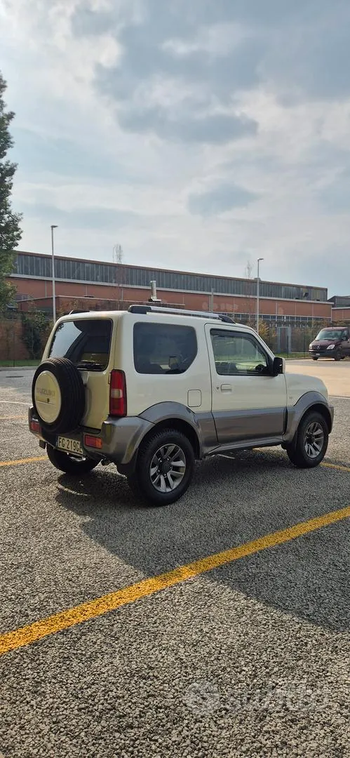 Suzuki Jimny 2016 photo 4