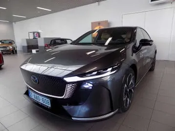 Mazda 6E