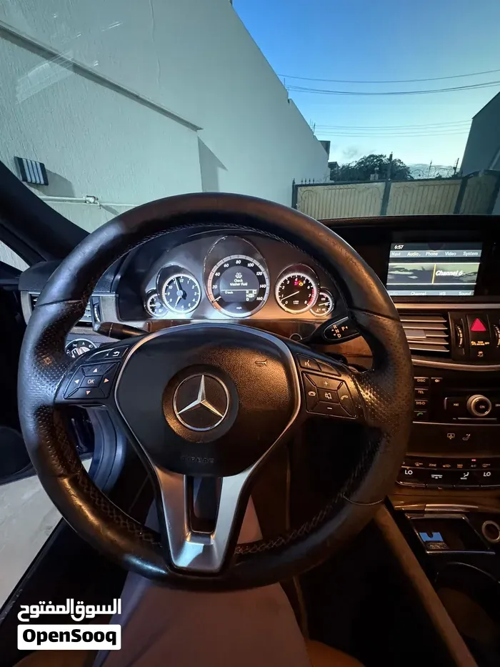 Mercedes-Benz E-Class 2012 photo 4