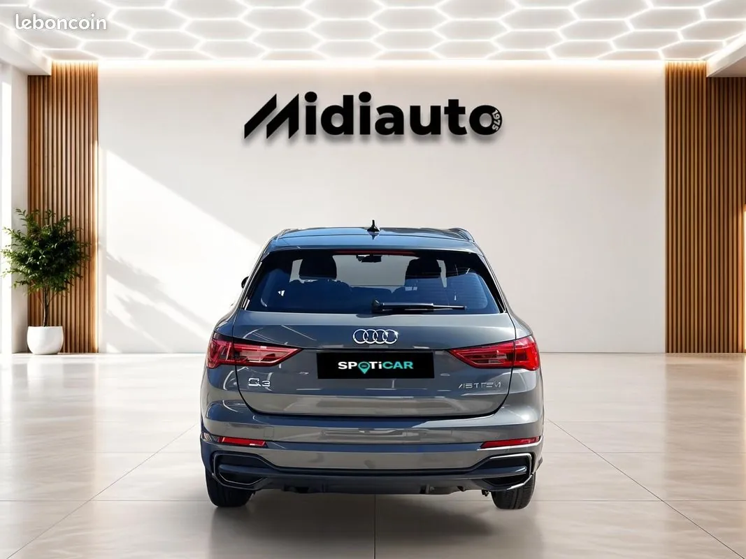 Audi Q3 2021 photo 4