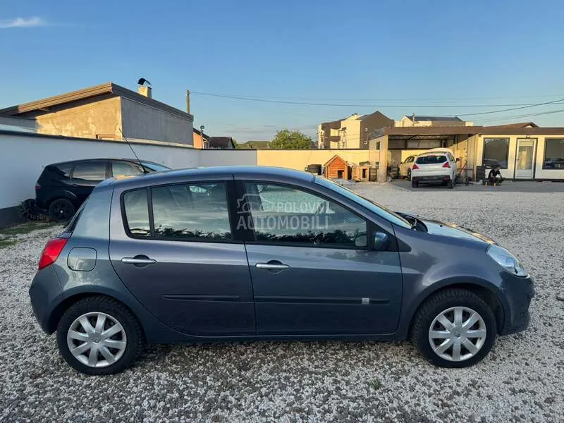 Renault Clio 2007 photo 4