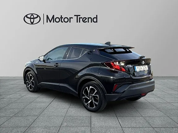 Toyota C-Hr 2021 photo 2