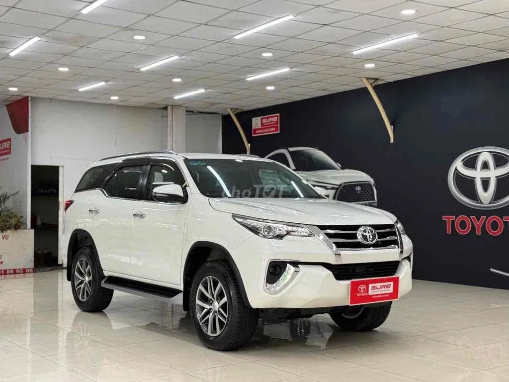 Toyota Fortuner 2018 photo 2