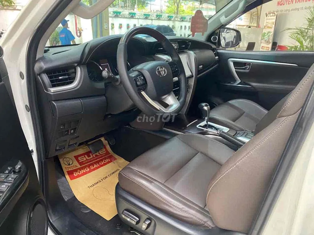 Toyota Fortuner 2018 photo 3