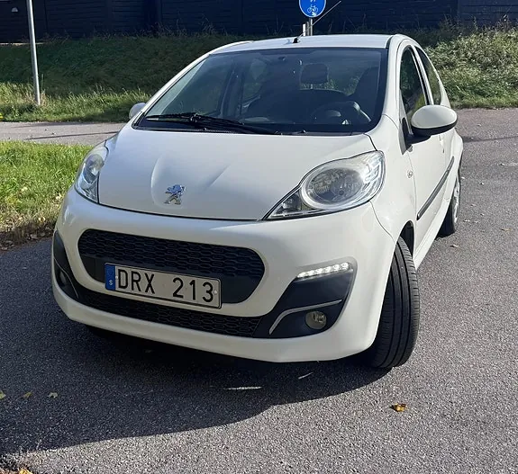 Peugeot 107 2012 photo 4
