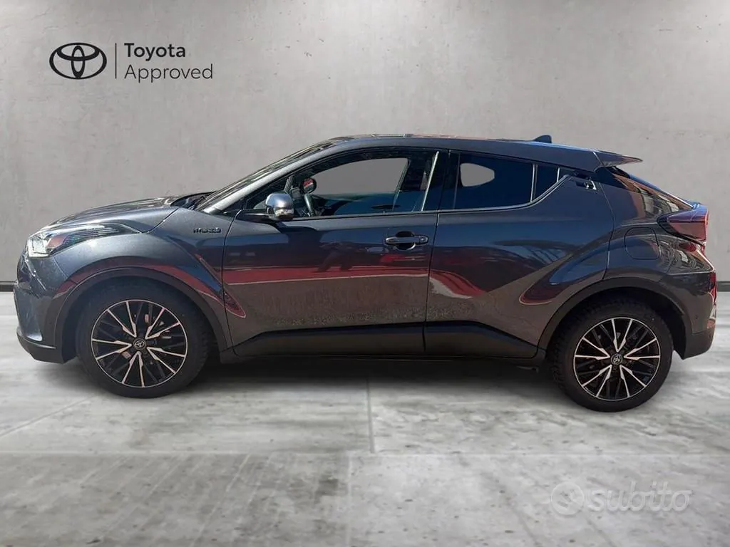 Toyota C-Hr 2018 photo 3