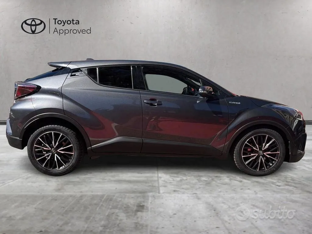 Toyota C-Hr 2018 photo 4