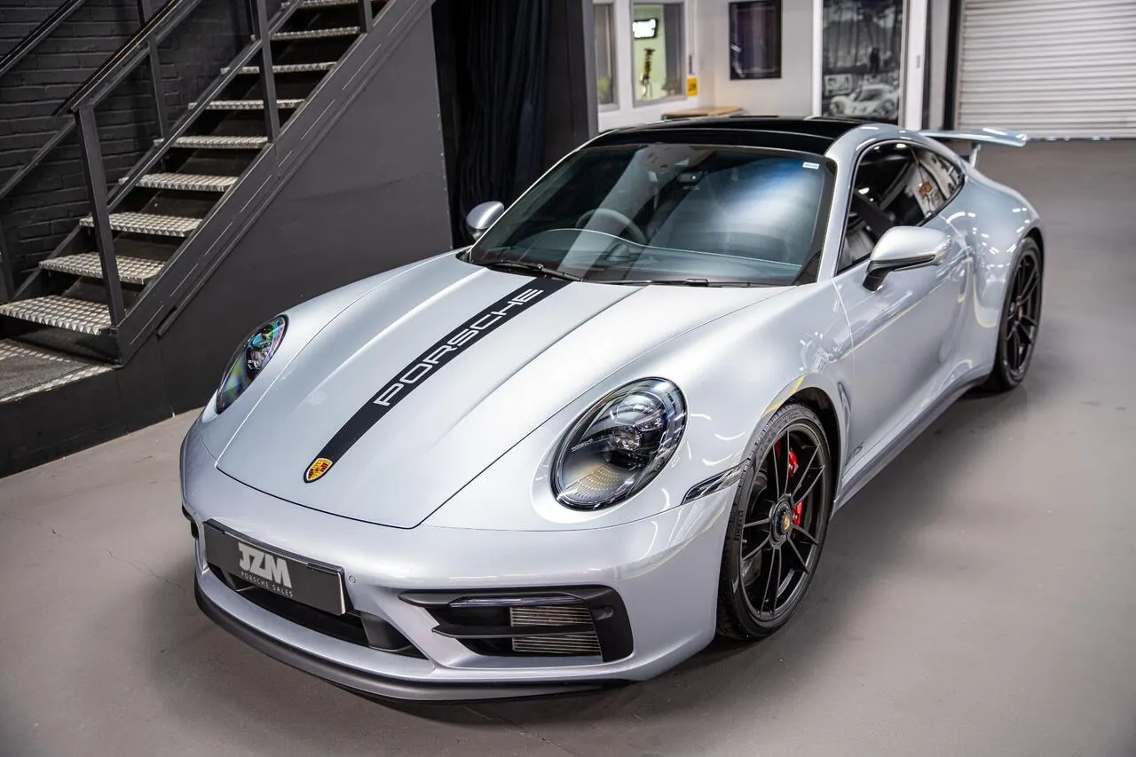 Porsche 911 2022 photo 4