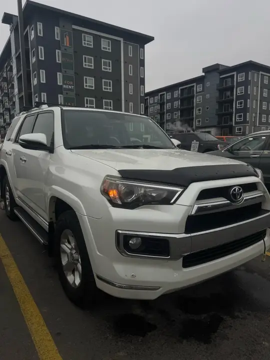 Toyota 4Runner 2014 photo 2