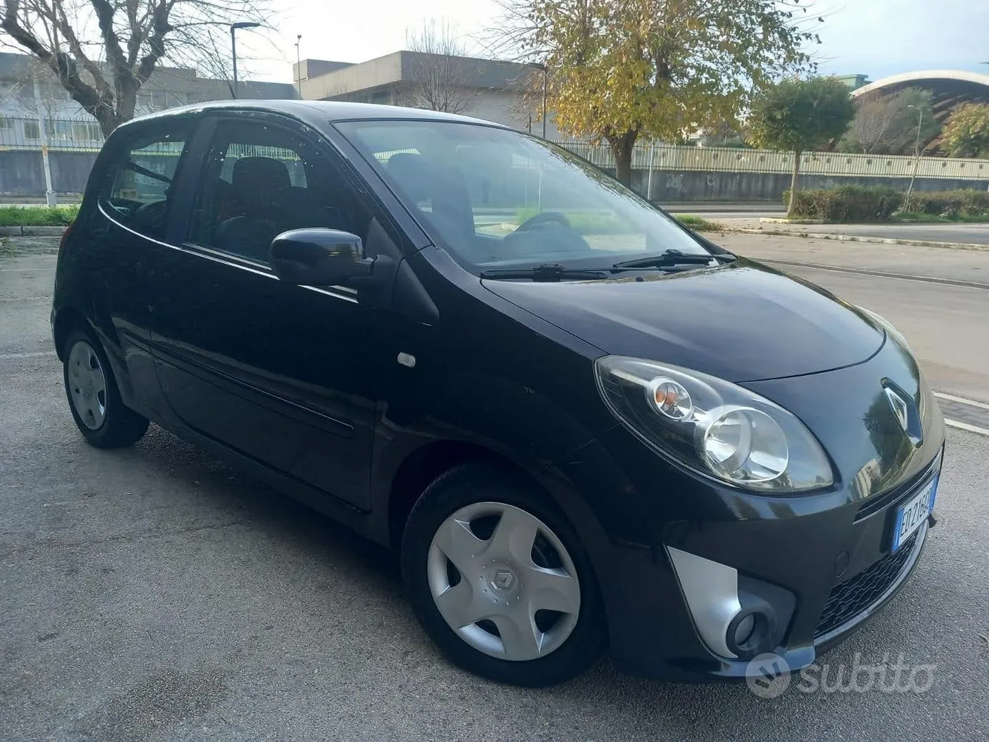 Renault Twingo 2010 photo 2