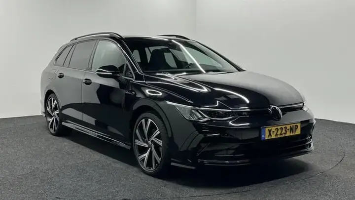 Volkswagen Golf Variant 2023 photo 3