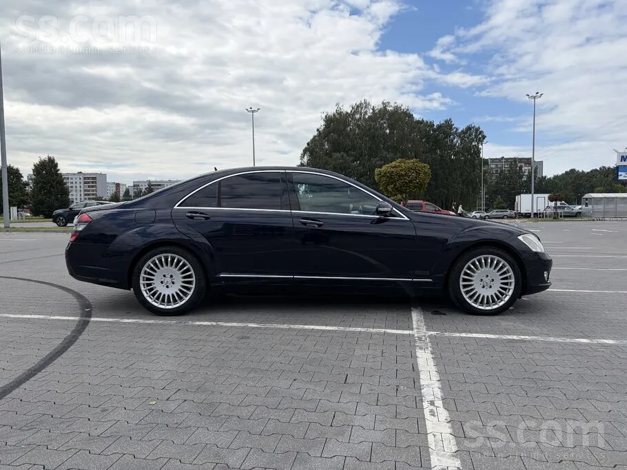 Mercedes-Benz S320 2007 photo 4