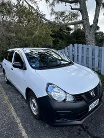 Nissan Ad 2018 photo 2