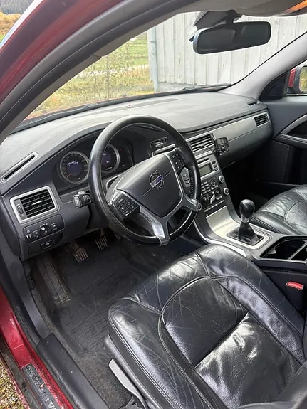Volvo V70 2011 photo 5