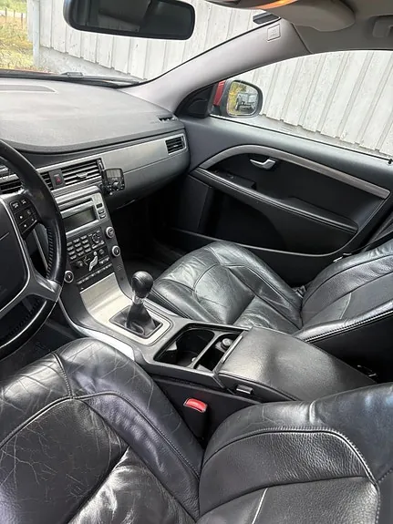 Volvo V70 2011 photo 3