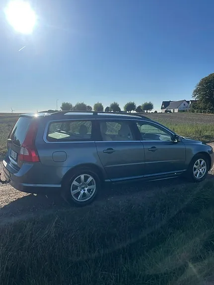 Volvo V70 2012 photo 5