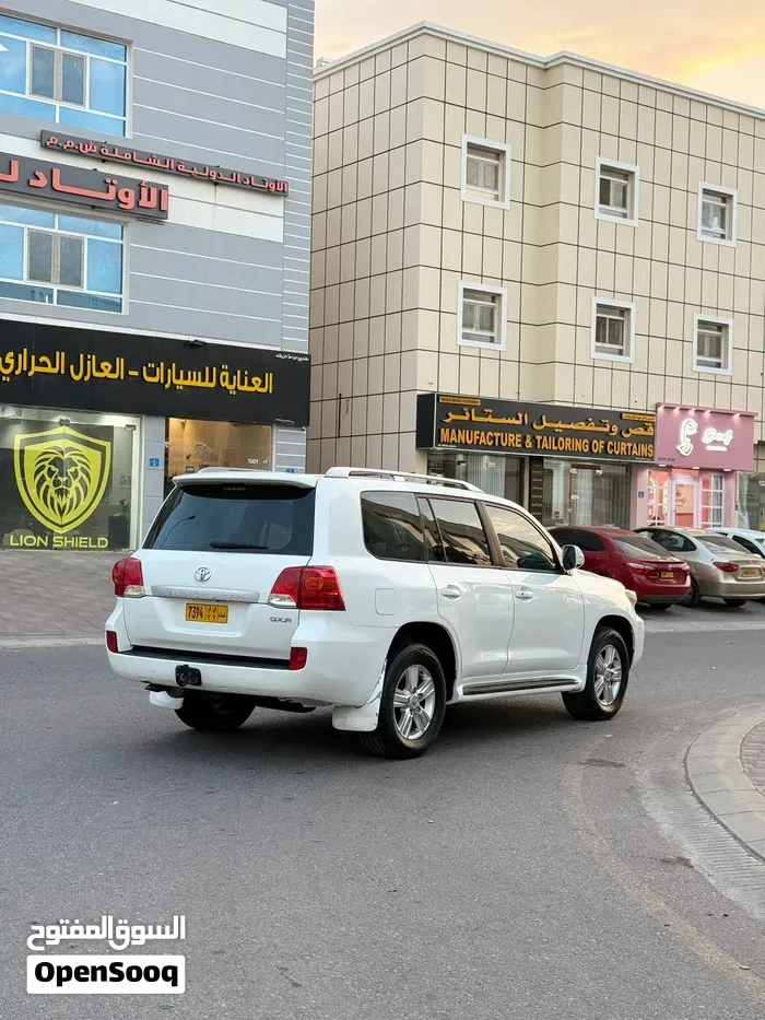 Toyota Land Cruiser 2012 photo 4