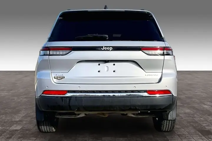 Jeep Grand Cherokee 2024 photo 4