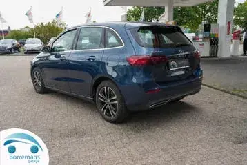 Mercedes-Benz B 250 2023 photo 3