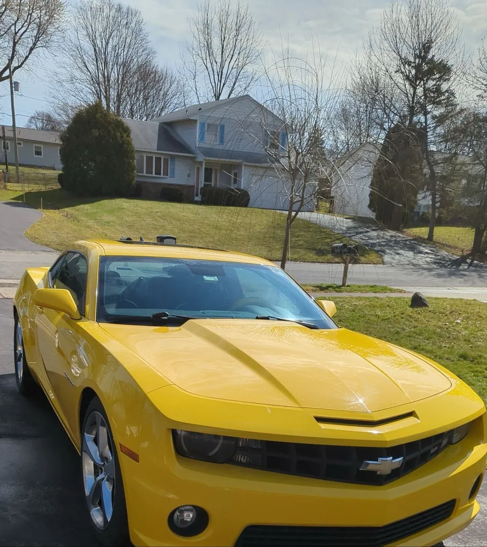Chevrolet Camaro 2010 photo 2