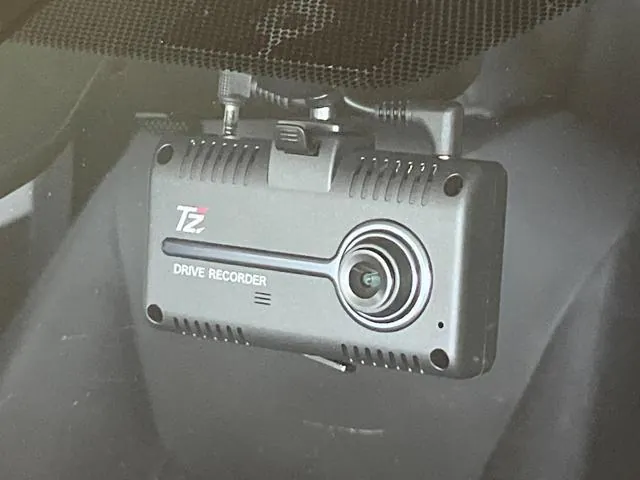 Toyota Aqua Z 2022 photo 5