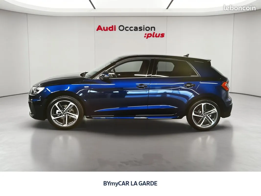 Audi A1 2025 photo 2