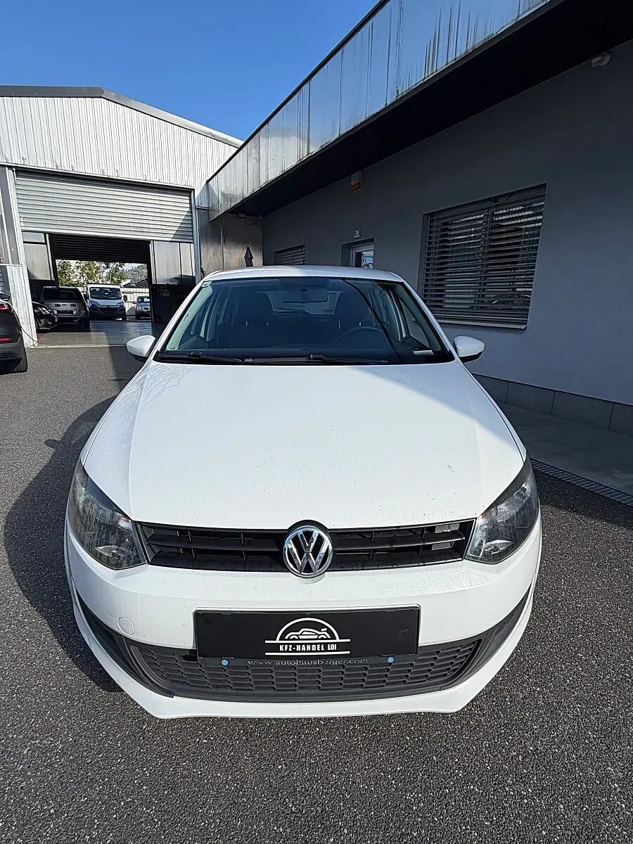 Volkswagen Polo 2011 photo 2