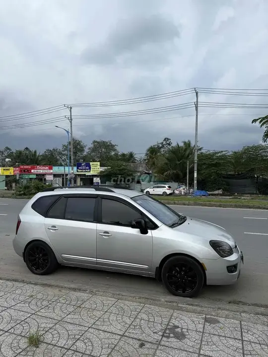 Kia Carens 2011 photo 5