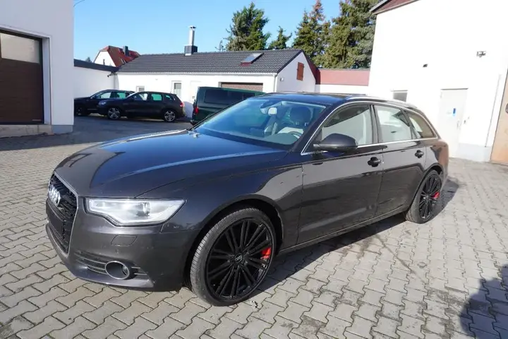Audi A6 Avant