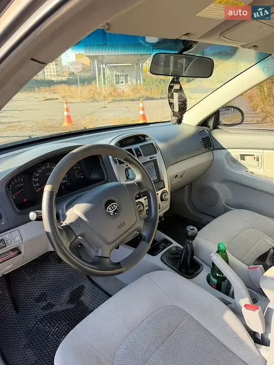 Kia Cerato 2006 photo 4