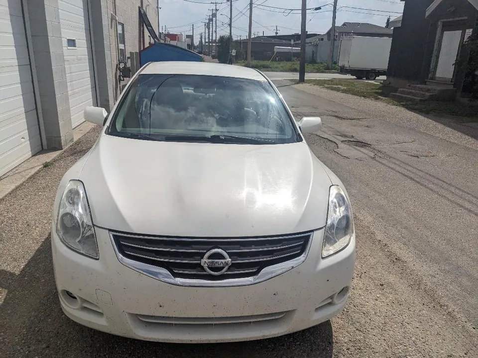 Nissan Altima 2012 photo 3