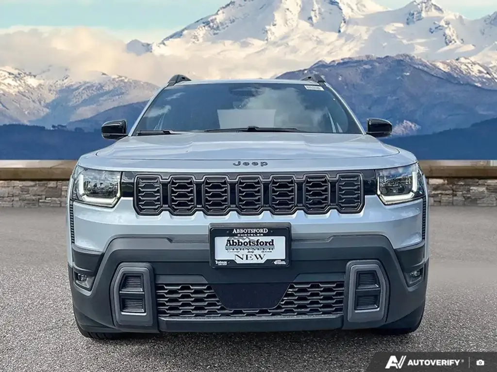 Jeep Cherokee 2026 photo 2