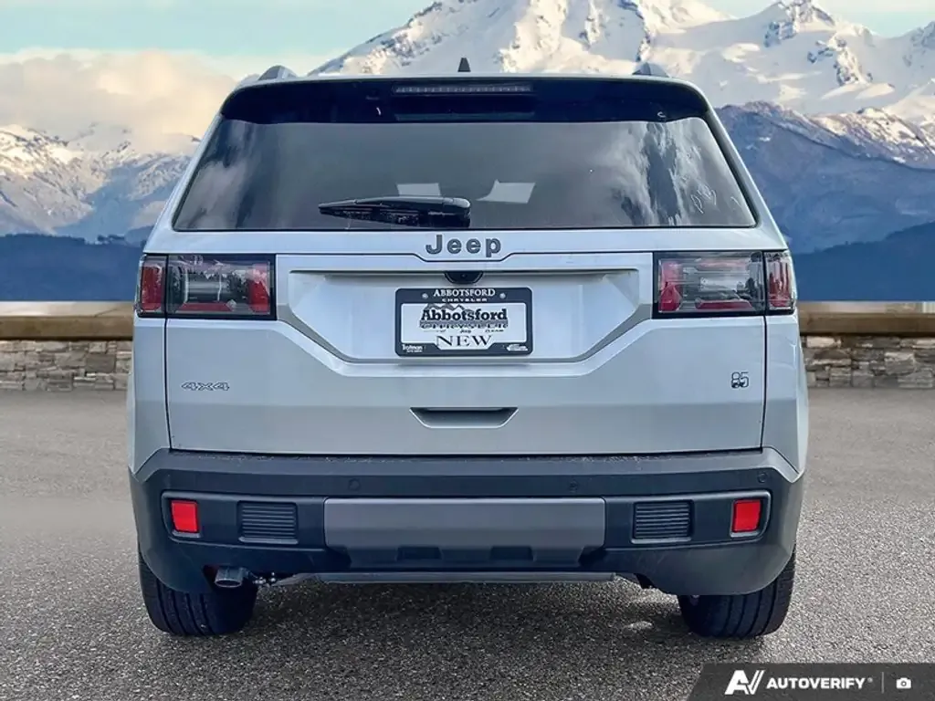 Jeep Cherokee 2026 photo 5