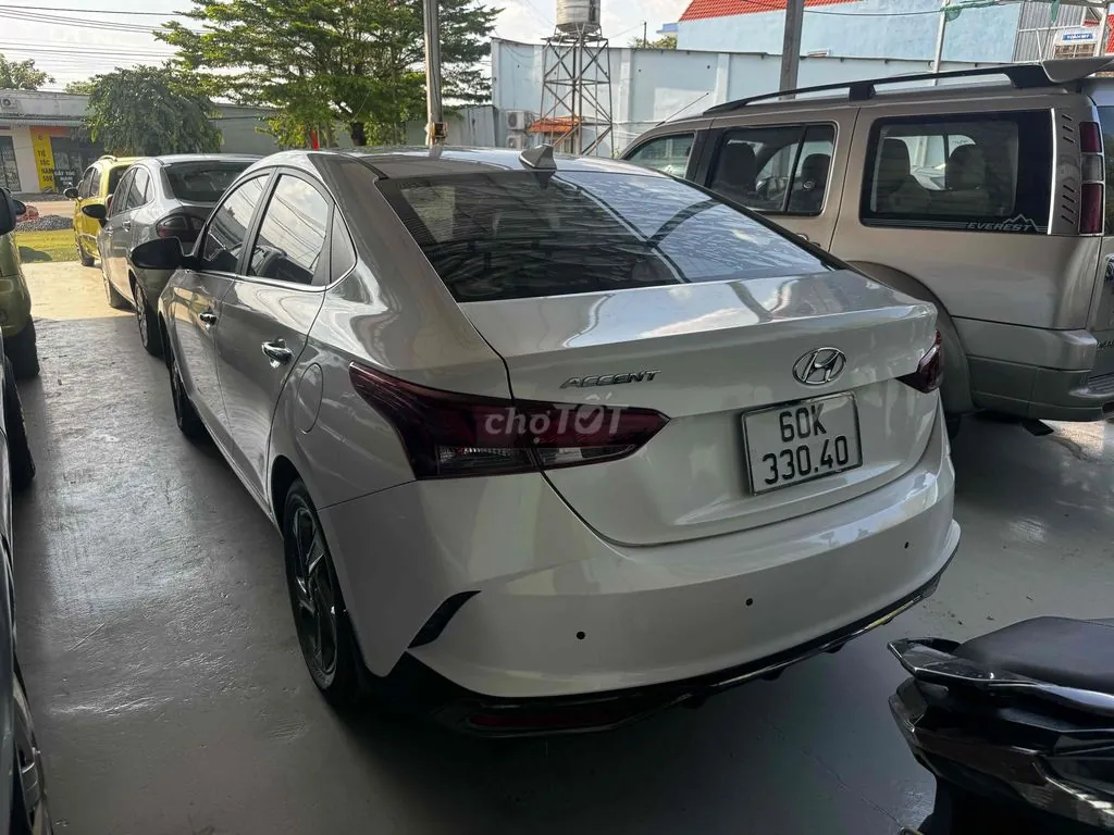 Hyundai Accent 2023 photo 2